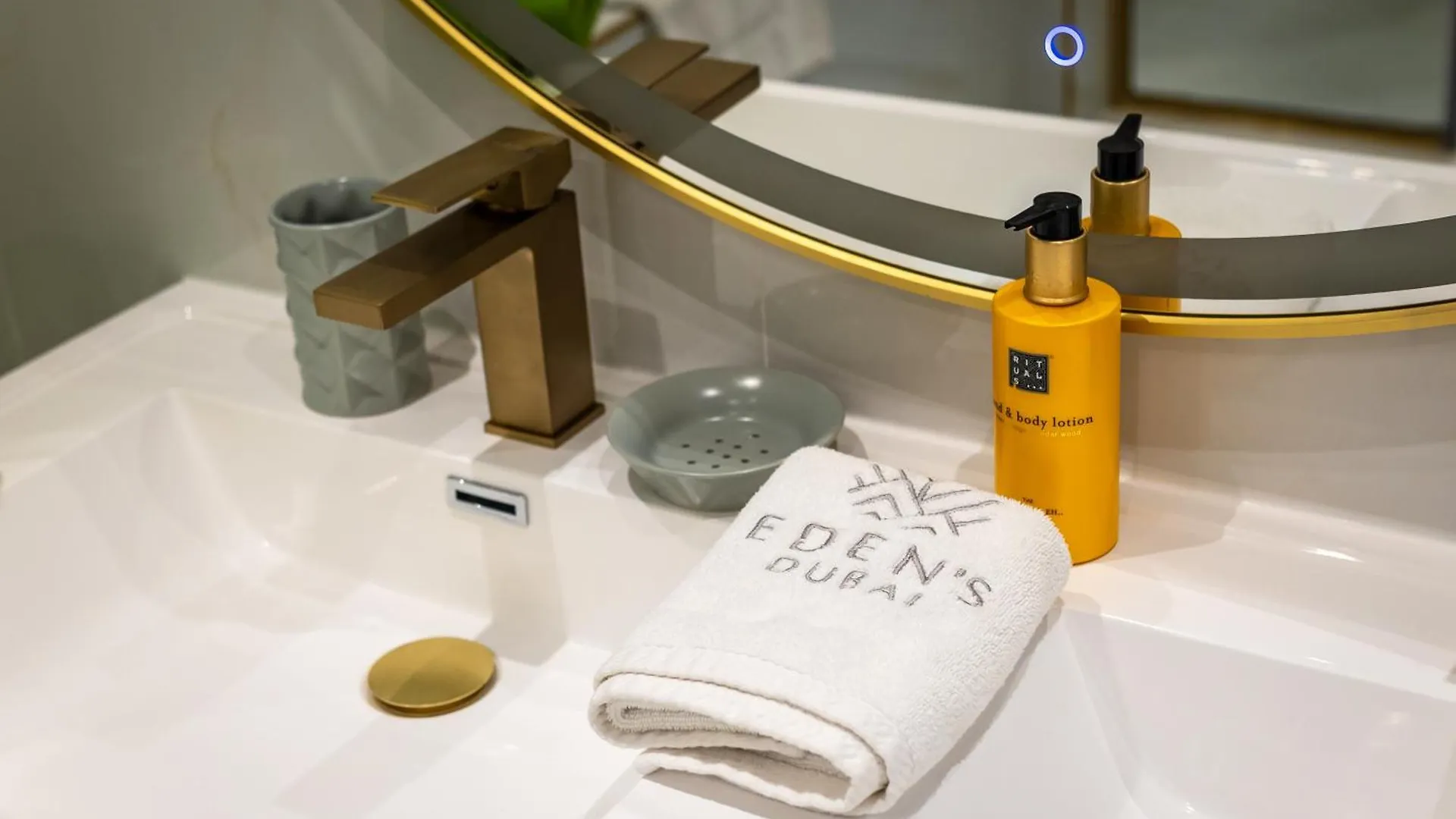 Eden'S Homes & Villas - Anantara The Palm Residences Dubai
