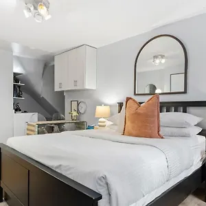 Haven In Times Square & Nearby Restaurants , New York United States